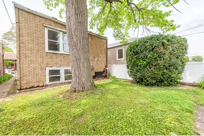 2323 Highland Avenue, Berwyn, IL 60402 - Photo 14