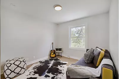 445 E Fullerton Avenue, Addison, IL 60101 - Photo 16