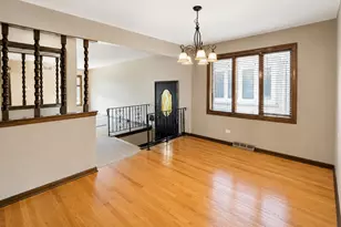 8414 W Brodman Ave, Chicago, IL 60656 - Photo 4