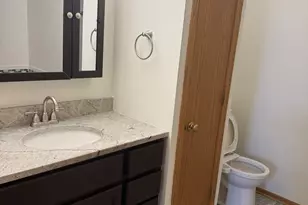 8316 High Point Cir, Darien, IL 60561 - Photo 18