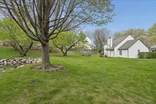 938 Chase Ct, Gurnee, IL 60031 - Photo 26