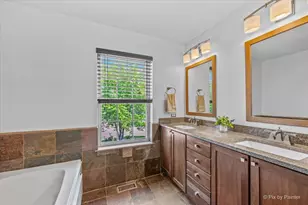 2862 Stockberry Ln, West Chicago, IL 60185 - Photo 10