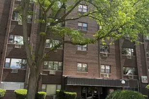 4600 N Cumberland Ave, Chicago, IL 60656 - Photo 1