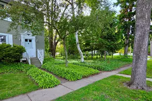 552 Highland Ave, West Chicago, IL 60185 - Photo 2