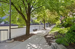 501 N Clinton St, Chicago, IL 60654 - Photo 20