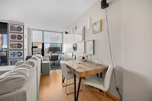 501 N Clinton St, Chicago, IL 60654 - Photo 6