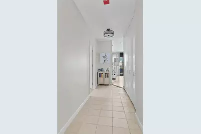 501 N Clinton Street #607, Chicago, IL 60654 - Photo 14