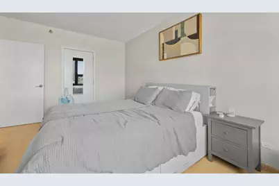 501 N Clinton Street #607, Chicago, IL 60654 - Photo 12