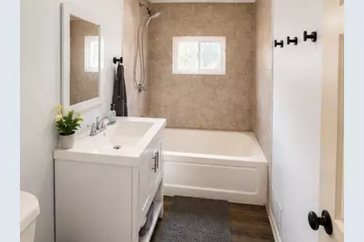 3935 Birchwood Avenue, Skokie, IL 60077 - Photo 16
