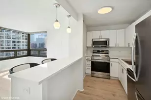 440 N Wabash Ave, Chicago, IL 60611 - Photo 12