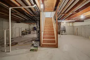 205 Faith Ct, Bloomingdale, IL 60108 - Photo 32