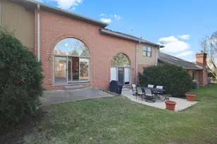 205 Faith Ct, Bloomingdale, IL 60108 - Photo 6