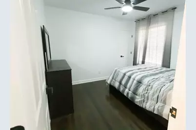 2252 W 71st Street, Chicago, IL 60636 - Photo 8
