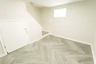2252 W 71st St, Chicago, IL 60636 - Photo 12