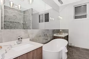 3918 S King Dr, Chicago, IL 60653 - Photo 12