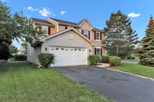 1995 W Meadowview Dr, Round Lake, IL 60073 - Photo 1