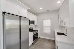 6418 S Champlain Ave, Chicago, IL 60637 - Photo 4