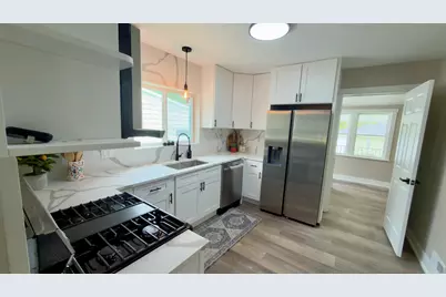 9759 Rutherford Avenue, Oak Lawn, IL 60453 - Photo 14