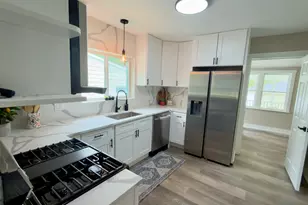 9759 Rutherford Ave, Oak Lawn, IL 60453 - Photo 14