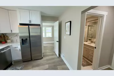 9759 Rutherford Avenue, Oak Lawn, IL 60453 - Photo 12