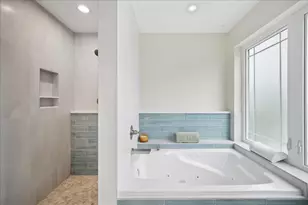 7014 Church St, Morton Grove, IL 60053 - Photo 20