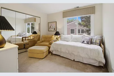 981 Pine Tree Circle S #981, Buffalo Grove, IL 60089 - Photo 10