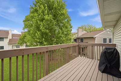 981 Pine Tree Circle S #981, Buffalo Grove, IL 60089 - Photo 14
