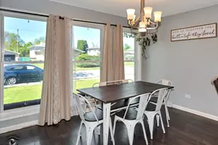 4323 Henry St, Oak Forest, IL 60452 - Photo 2