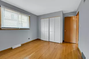 14544 Woodlawn Ave, Dolton, IL 60419 - Photo 10