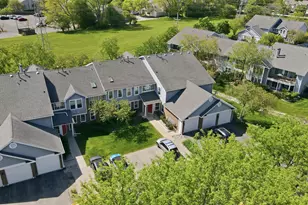 260 W Lynn Dr, Palatine, IL 60067 - Photo 2