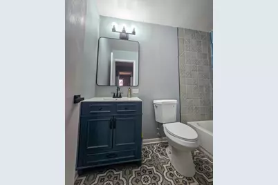 136 Virginia Court, Streamwood, IL 60107 - Photo 6