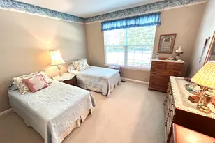 21224 Montclare Lake Dr, Crest Hill, IL 60403 - Photo 10