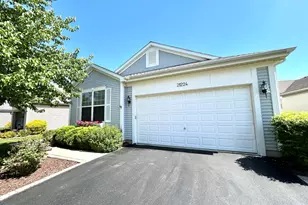 21224 Montclare Lake Dr, Crest Hill, IL 60403 - Photo 2