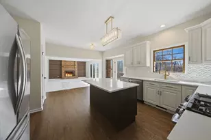 1215 Triple Crown Ct, Bartlett, IL 60103 - Photo 16