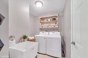 80 Chestnut Ct, Elgin, IL 60120 - Photo 14