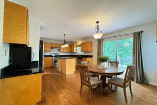 2919 Portsmith Ct, Naperville, IL 60564 - Photo 4