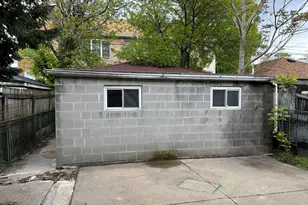 3854 S Albany Ave, Chicago, IL 60632 - Photo 4