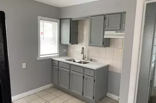 213 E 143rd St, Dolton, IL 60419 - Photo 6