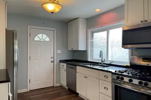 123 Washington Ave, La Grange, IL 60525 - Photo 4