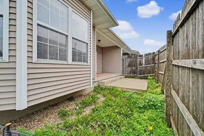 1505 Stonebluff Court, Champaign, IL 61822 - Photo 32