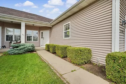1505 Stonebluff Court, Champaign, IL 61822 - Photo 4