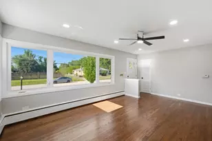 4900 W Hawthorne Ave, Hillside, IL 60162 - Photo 8