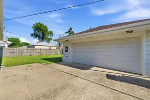 4900 W Hawthorne Ave, Hillside, IL 60162 - Photo 30