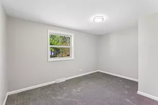 16032 Circle Dr, Markham, IL 60428 - Photo 6
