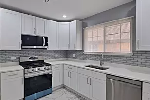 410 S 2nd Ave, Maywood, IL 60153 - Photo 4