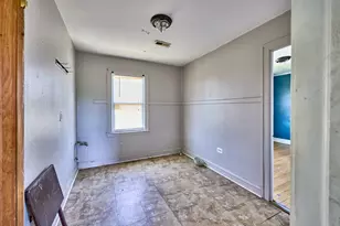 1402 N 15th Ave, Melrose Park, IL 60160 - Photo 26