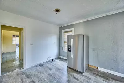 1402 N 15th Avenue, Melrose Park, IL 60160 - Photo 12