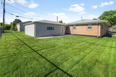 10605 Sycamore Drive, Chicago Ridge, IL 60415 - Photo 20