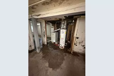 11941 S La Salle Street, Chicago, IL 60628 - Photo 24