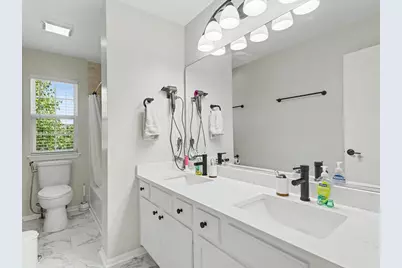 2069 Wedgewood Circle, Romeoville, IL 60446 - Photo 10